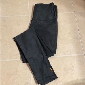 Lucy black leggings